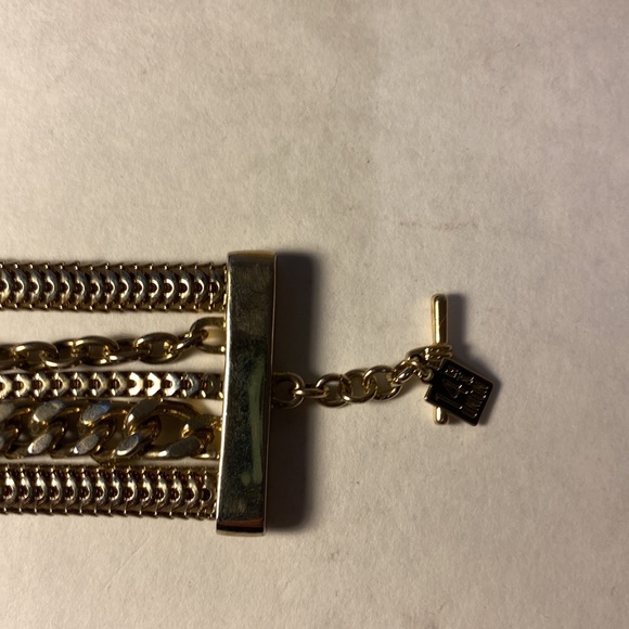 14th and Union Bracelet - Picture 4 of 7